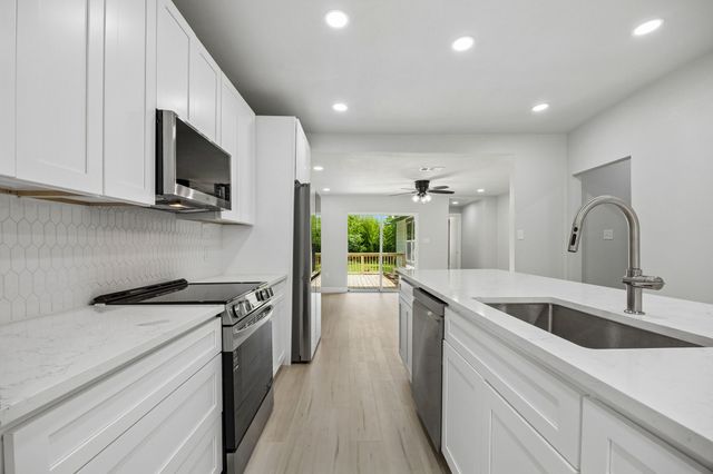 312 Leads Street, Dallas, TX 75203