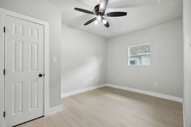 312 Leads Street, Dallas, TX 75203