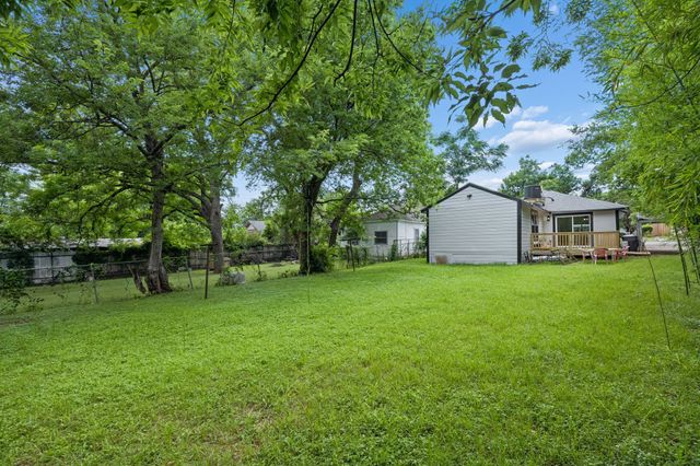 312 Leads Street, Dallas, TX 75203
