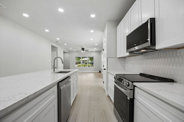 312 Leads Street, Dallas, TX 75203