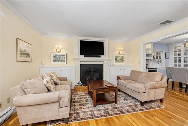 5 Old County Road, Hingham, MA 02043