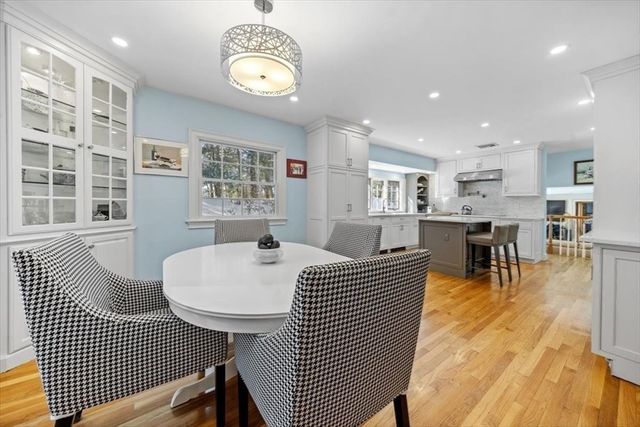 5 Old County Road, Hingham, MA 02043