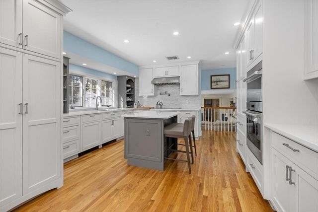 5 Old County Road, Hingham, MA 02043