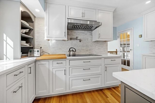 5 Old County Road, Hingham, MA 02043