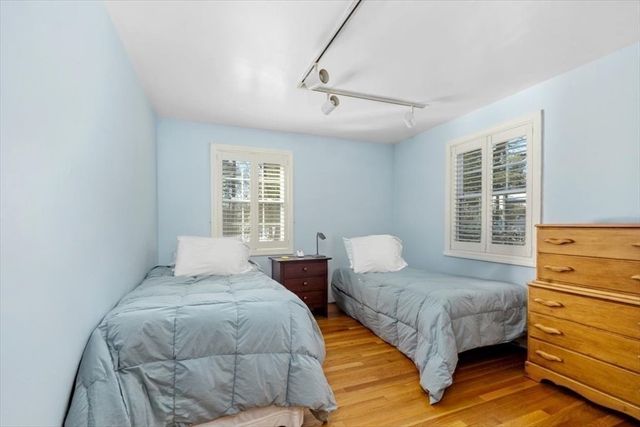 5 Old County Road, Hingham, MA 02043