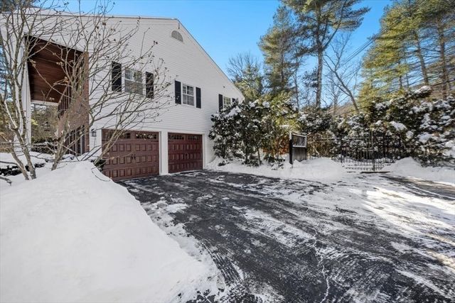 5 Old County Road, Hingham, MA 02043