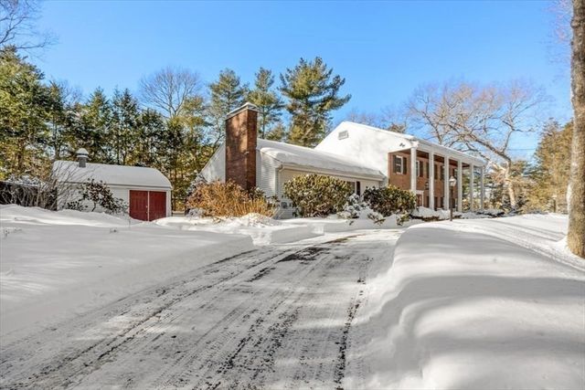 5 Old County Road, Hingham, MA 02043