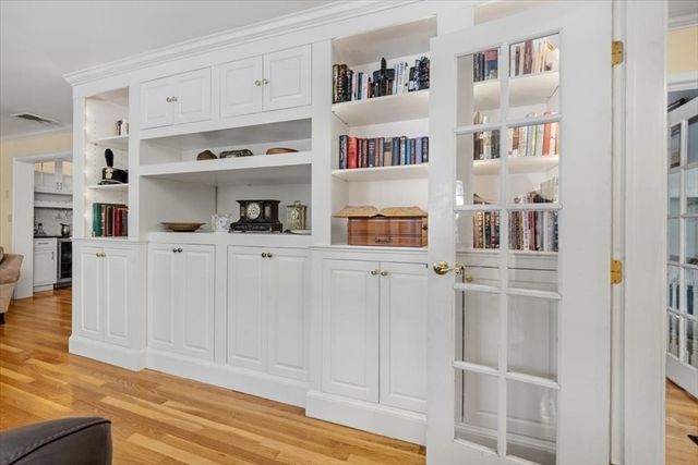 5 Old County Road, Hingham, MA 02043