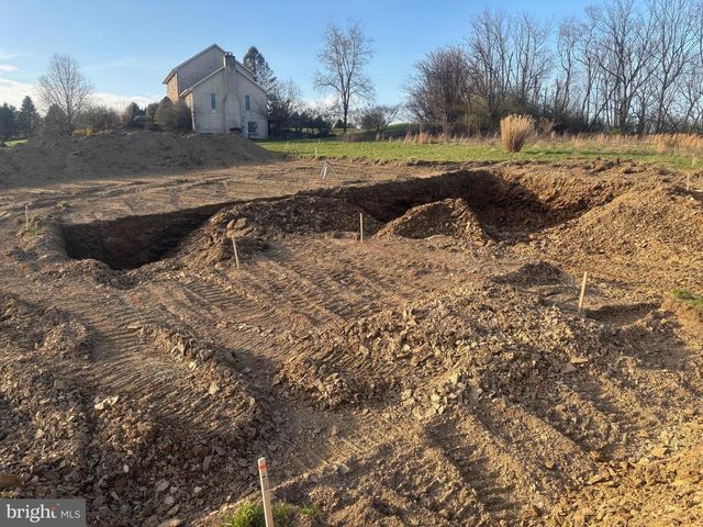 217 STEELY RD, Reading, PA 19608