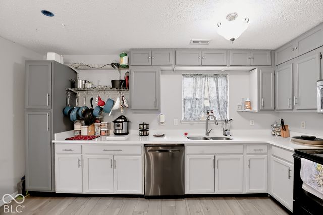 4016 Dogwood Lane, Franklin, IN 46131