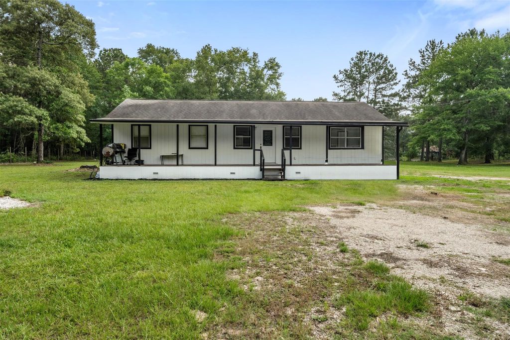 541 Trails End Drive, Cleveland, TX 77328