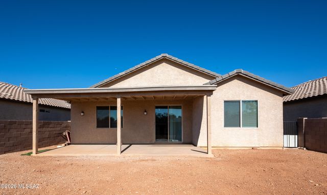 8746 E Stone Meadow Circle, Tucson, AZ 85730