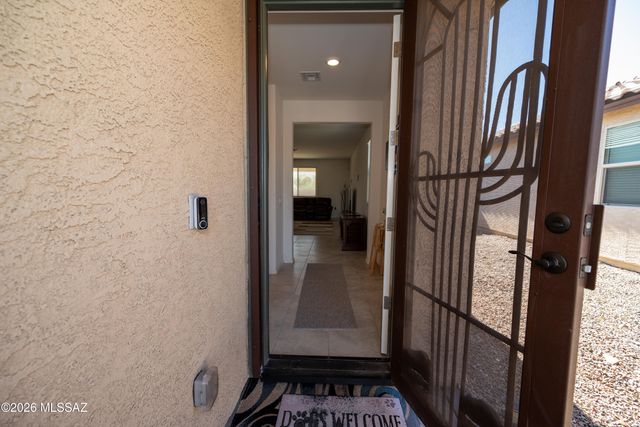 8746 E Stone Meadow Circle, Tucson, AZ 85730