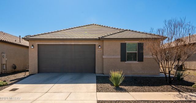 8746 E Stone Meadow Circle, Tucson, AZ 85730