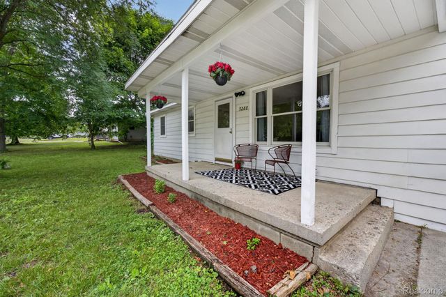 9288 Hilda Lane, Clayton Charter Township, MI 48433