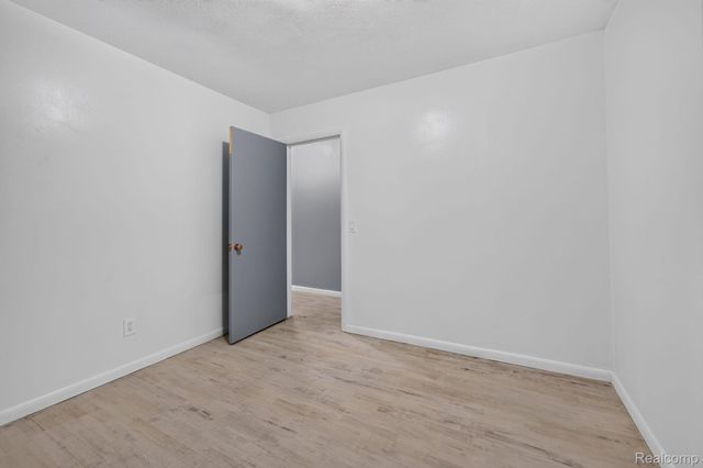 9288 Hilda Lane, Clayton Charter Township, MI 48433