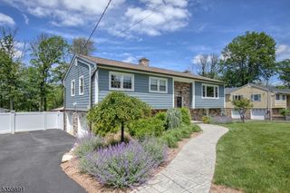 9 Hillcrest Blvd, Warren Twp., NJ 07059