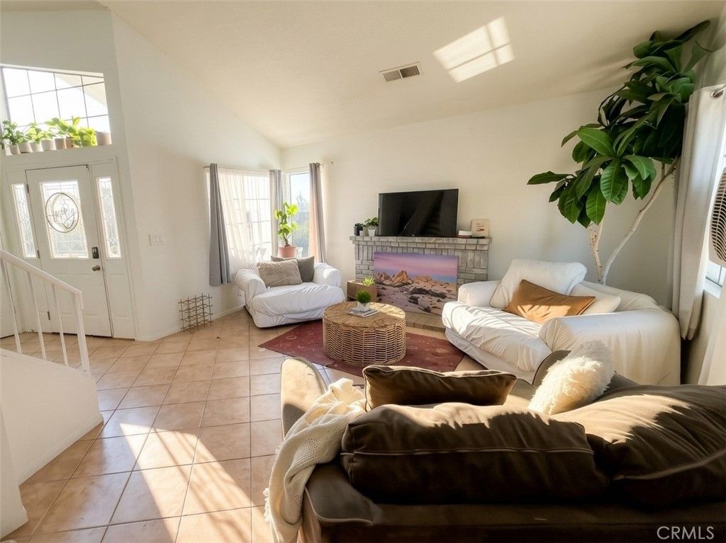 15660 Lake Ridge Road, Lake Elsinore, CA 92530 — photo 2