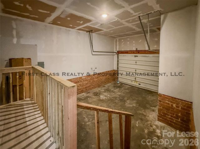 5819 Woodrock Court, Charlotte, NC 28214