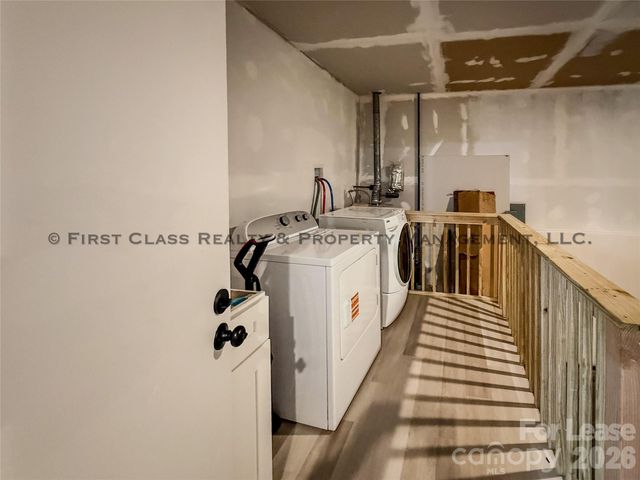 5819 Woodrock Court, Charlotte, NC 28214