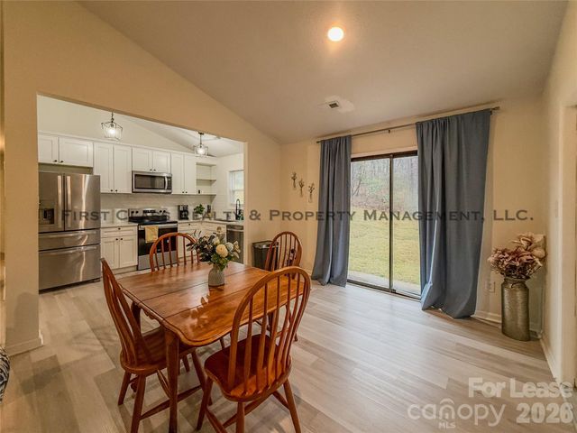 5819 Woodrock Court, Charlotte, NC 28214