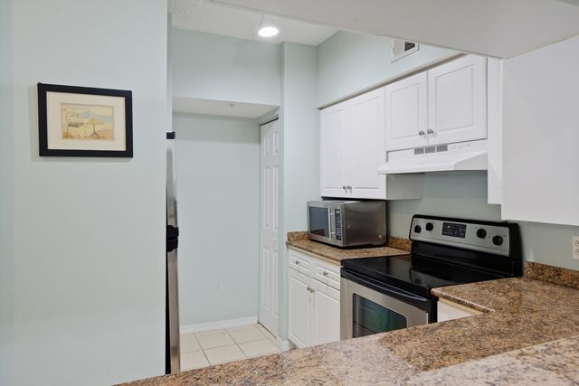 3221 Tuscany Way 3221, Boynton Beach, FL 33435