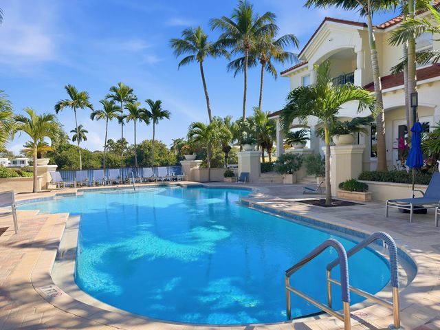 3221 Tuscany Way 3221, Boynton Beach, FL 33435