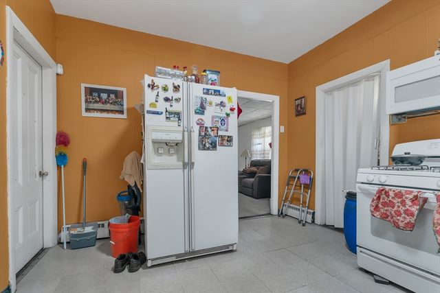 150 E Ashland St, Brockton, MA 02302