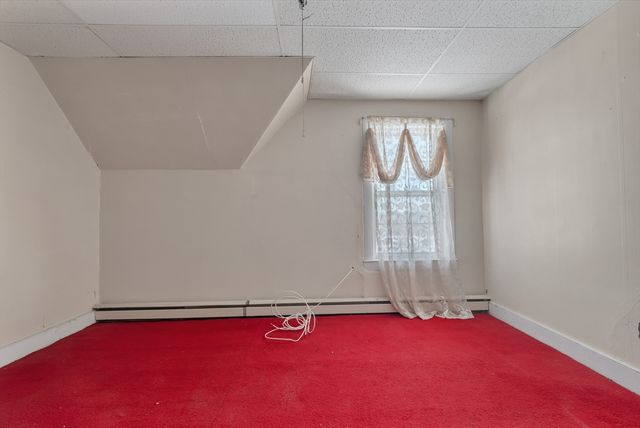 150 E Ashland St, Brockton, MA 02302