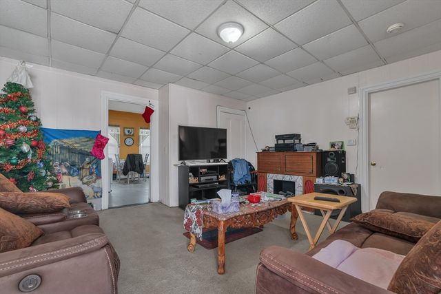 150 E Ashland St, Brockton, MA 02302