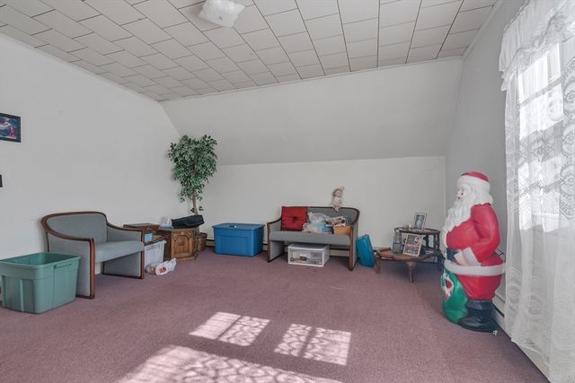 150 E Ashland St, Brockton, MA 02302