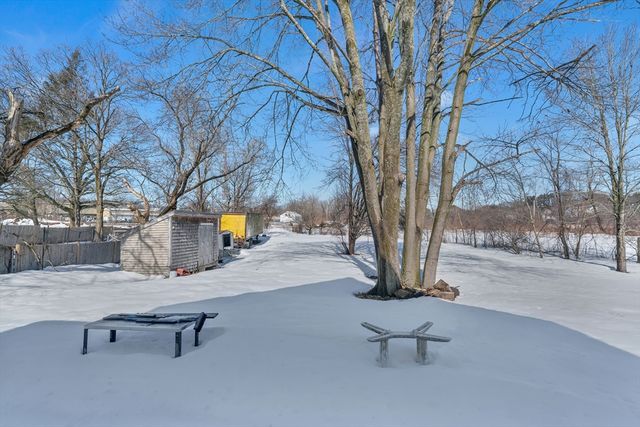 150 E Ashland St, Brockton, MA 02302