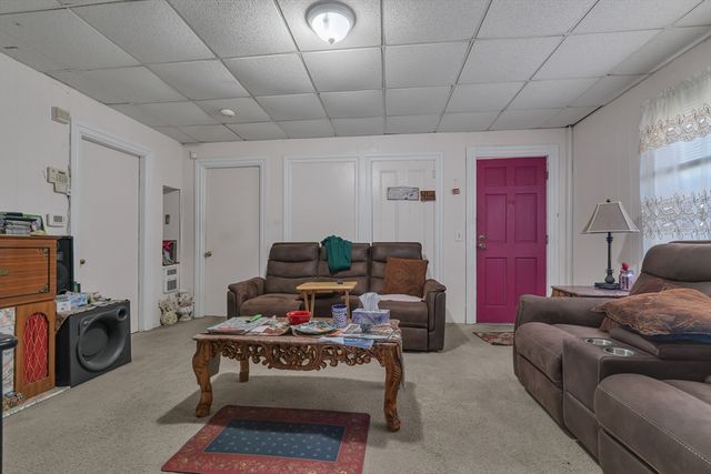 150 E Ashland St, Brockton, MA 02302