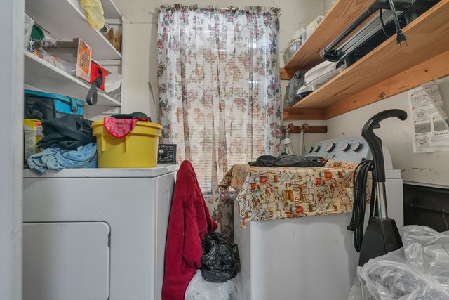 150 E Ashland St, Brockton, MA 02302