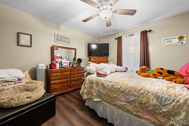 42 Duke Drive, Maryville, IL 62062