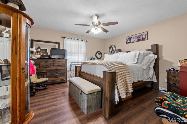 42 Duke Drive, Maryville, IL 62062