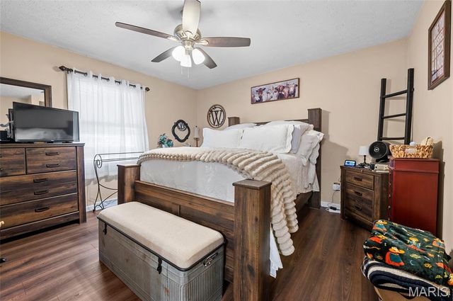 42 Duke Drive, Maryville, IL 62062