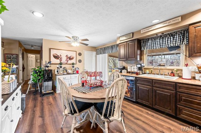 42 Duke Drive, Maryville, IL 62062