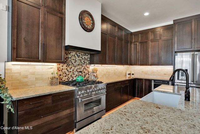 8108 W Splitrail AVE, Rathdrum, ID 83858