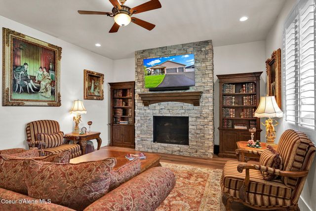 8108 W Splitrail AVE, Rathdrum, ID 83858