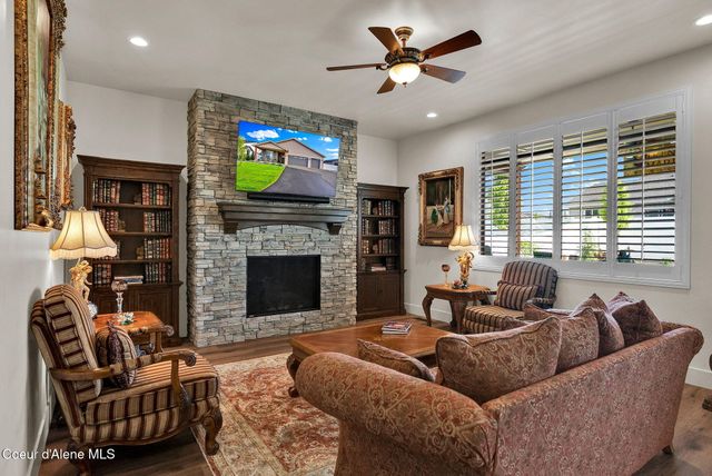 8108 W Splitrail AVE, Rathdrum, ID 83858