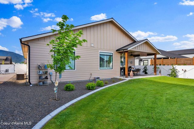8108 W Splitrail AVE, Rathdrum, ID 83858