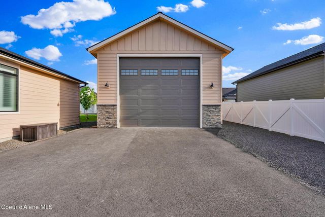 8108 W Splitrail AVE, Rathdrum, ID 83858