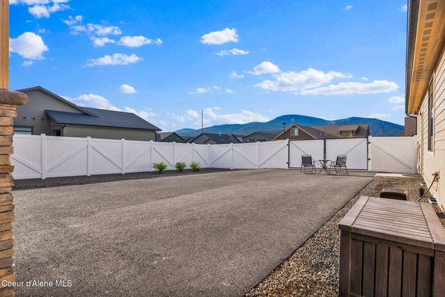 8108 W Splitrail AVE, Rathdrum, ID 83858