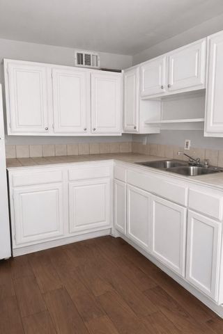 1901 40th Street 3, Galveston, TX 77550