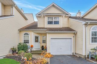 128 Cinnamon Court, Melville, NY 11747