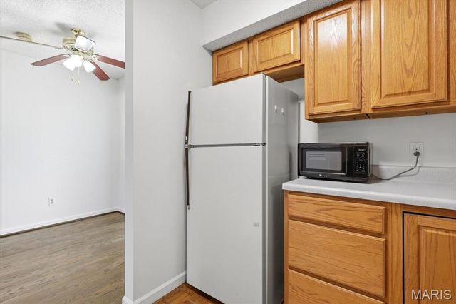 1736 Redbird Cove, St Louis, MO 63144