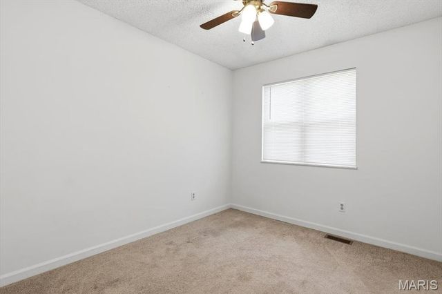 1736 Redbird Cove, St Louis, MO 63144