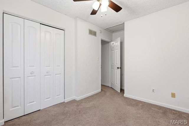 1736 Redbird Cove, St Louis, MO 63144