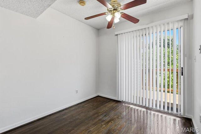 1736 Redbird Cove, St Louis, MO 63144